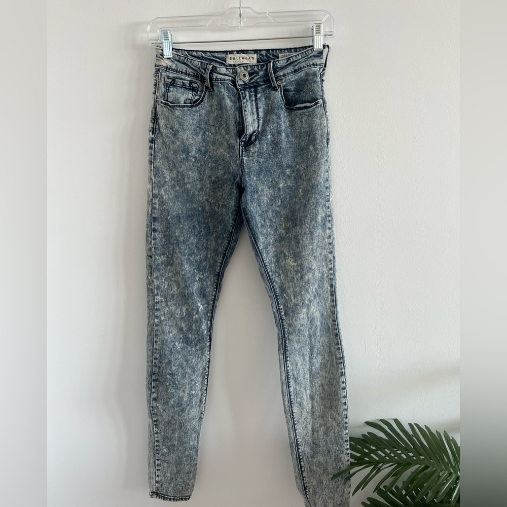 Skinny, destroyed, stretch jeans. Lightly used.